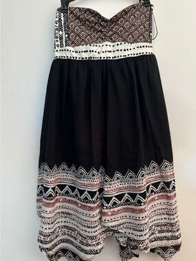 Volcom Black Strapless A-Line Dress with Rust and White Geometric Print